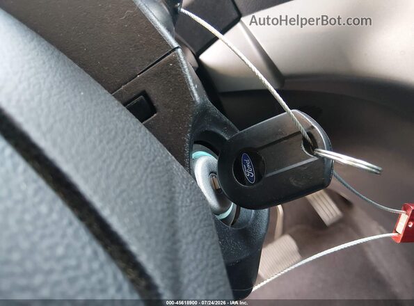 1FMCU9GD9HUE50230 2017 FORD ESCAPE Blue Вид панелі приладів