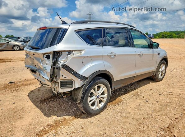 1FMCU9GD9JUA88583 2018 FORD ESCAPE Silver Tył prawy