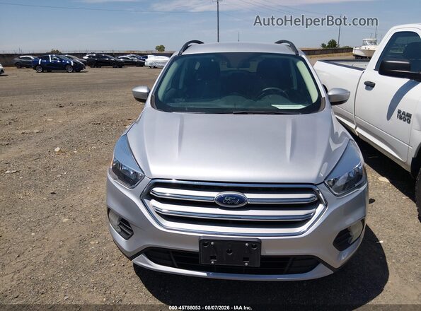 1FMCU9GD9JUD08692 2018 FORD ESCAPE Silver Vista frontal