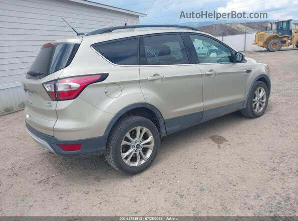 1FMCU9GD9JUD08899 2018 FORD ESCAPE Gold Rear right