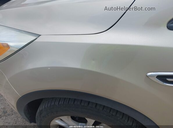 1FMCU9GD9JUD08899 2018 FORD ESCAPE Gold Front view
