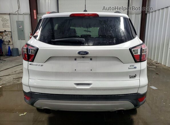1FMCU9GD9JUD36847 2018 FORD ESCAPE White Widok z tyłu