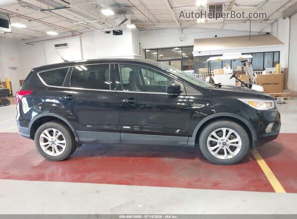 1FMCU9GD9KUA65810 2019 FORD ESCAPE Черный 
