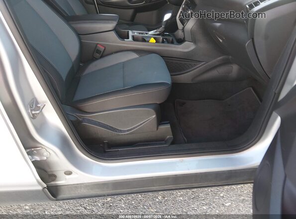 1FMCU9GD9KUB71237 2019 FORD ESCAPE Серебряный Вид салона спереди