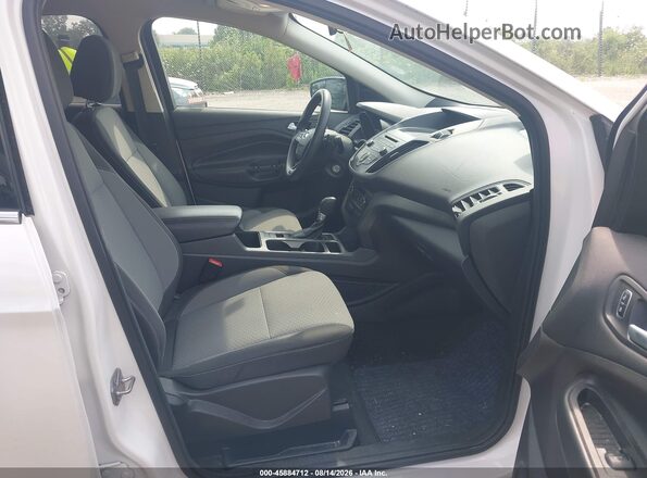 1FMCU9GDXHUC06182 2017 FORD ESCAPE White წინა სალონის ხედი