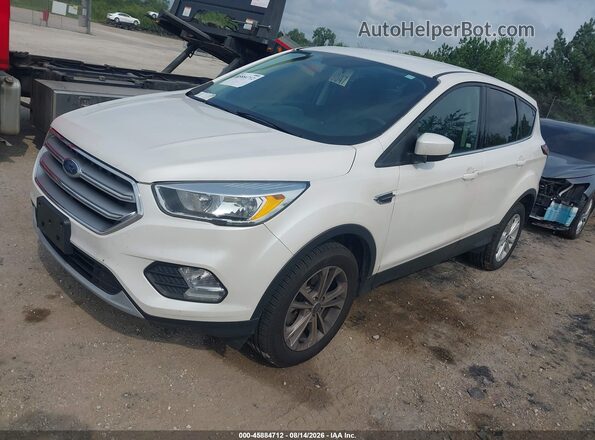 1FMCU9GDXHUC06182 2017 FORD ESCAPE White წინა მარცხენა ხედი სამი მეოთხედიდან