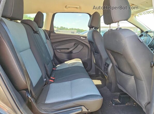 1FMCU9GDXHUD63811 2017 FORD ESCAPE Gray Vista interior trasera