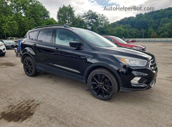 1FMCU9GDXHUE05717 2017 FORD ESCAPE Черный Передняя правая четверть
