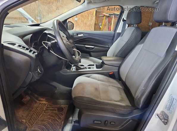 1FMCU9GDXHUE52682 2017 FORD ESCAPE White Vista interior delantera