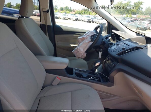 1FMCU9GDXJUA47413 2018 FORD ESCAPE Red Front interior view