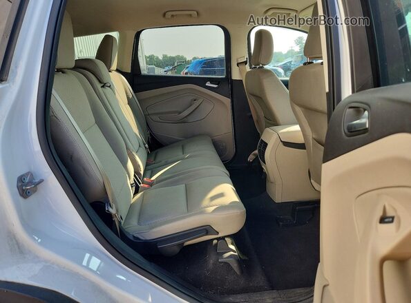 1FMCU9GDXJUA78175 2018 FORD ESCAPE Белый Вид задних сидений