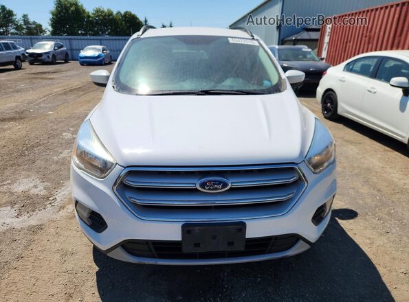 1FMCU9GDXJUB17735 2018 FORD ESCAPE White Widok z przodu