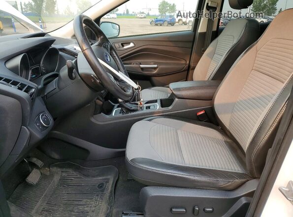 1FMCU9GDXJUB32638 2018 FORD ESCAPE White Vista interior delantera