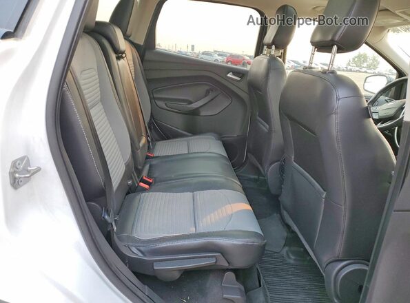 1FMCU9GDXJUB32638 2018 FORD ESCAPE White Vista interior trasera