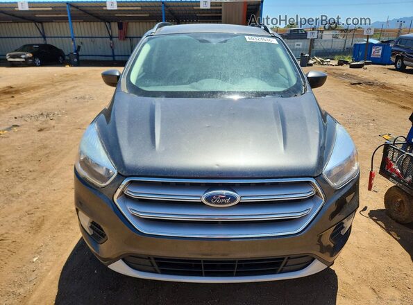 1FMCU9GDXJUB85727 2018 FORD ESCAPE Серый Вид спереди
