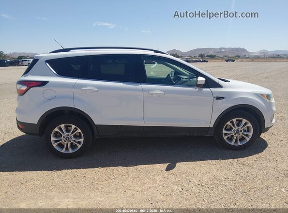 1FMCU9GDXJUD08748 2018 FORD ESCAPE White Vista interior trasera