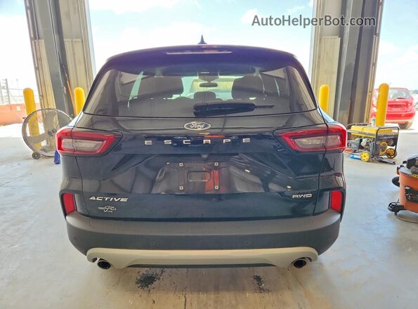 1FMCU9GNXSUA80227 2025 FORD ESCAPE Черный Вид сзади
