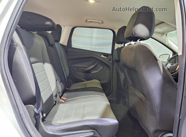 1FMCU9GX7GUA30412 2016 FORD ESCAPE White Вид задньої частини салону