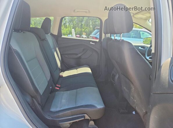 1FMCU9GX8GUA41287 2016 FORD ESCAPE White Vista de los asientos traseros