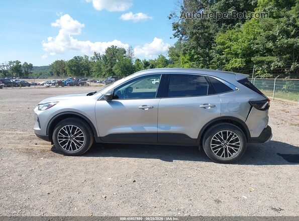 1FMCU9GZ7PUA35708 2023 FORD ESCAPE Silver Widok wnętrza 360 stopni