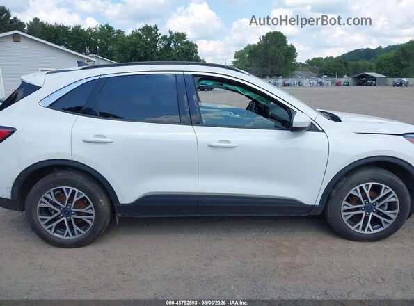 1FMCU9H65NUB83082 2022 FORD ESCAPE White Панорамний вид салону 360°
