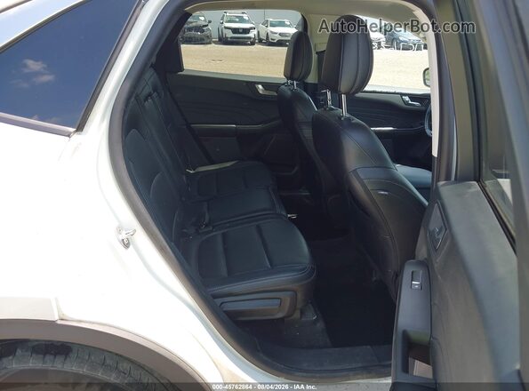 1FMCU9H67MUA41427 2021 FORD ESCAPE White VIN կոդի պիտակի տեսք