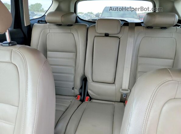 1FMCU9HD1JUD43919 2018 FORD ESCAPE Красный Вид задних сидений