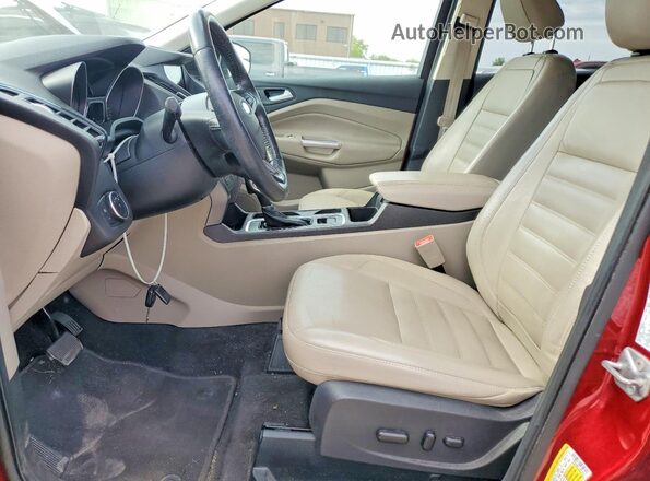1FMCU9HD1JUD43919 2018 FORD ESCAPE Красный Вид салона спереди