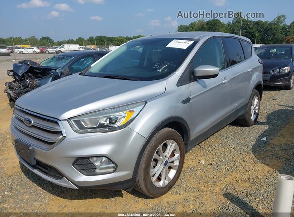 1FMCU9HD2JUA46495 2018 FORD ESCAPE Silver Առջևի ձախ երեք քառորդ տեսարան