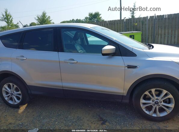 1FMCU9HD2JUA46495 2018 FORD ESCAPE Silver Սալոնի հետևի տեսք