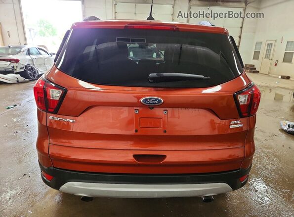 1FMCU9HD2KUC36539 2019 FORD ESCAPE Orange Вид ззаду
