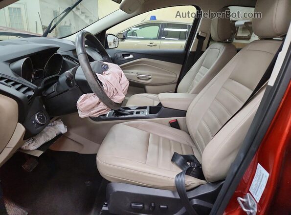 1FMCU9HD2KUC36539 2019 FORD ESCAPE Orange Вид салону спереду