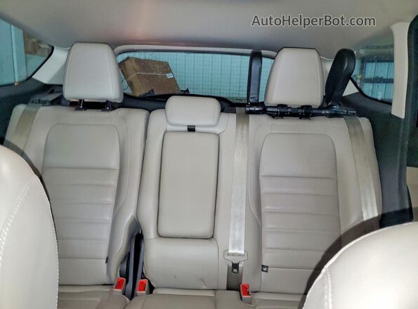1FMCU9HD3JUA82017 2018 FORD ESCAPE Red Rear interior view