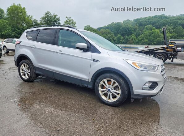 1FMCU9HD4JUD01681 2018 FORD ESCAPE Silver Delantero derecho