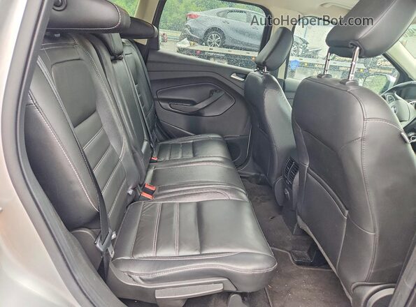 1FMCU9HD4JUD01681 2018 FORD ESCAPE Silver Vista interior trasera