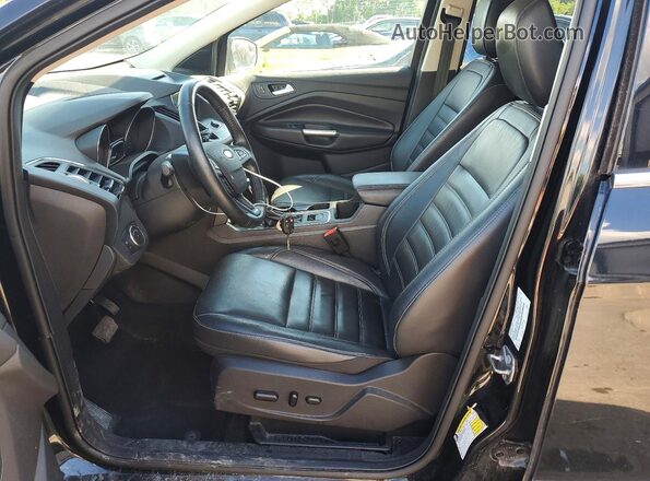 1FMCU9HD4JUD40769 2018 FORD ESCAPE Black წინა სალონის ხედი