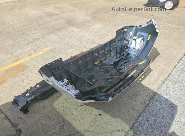 1FMCU9HD5JUC27915 2018 FORD ESCAPE White Engine compartment view