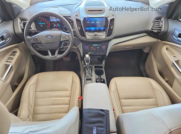 1FMCU9HD5JUC59635 2018 FORD ESCAPE Синий Вид панели приборов