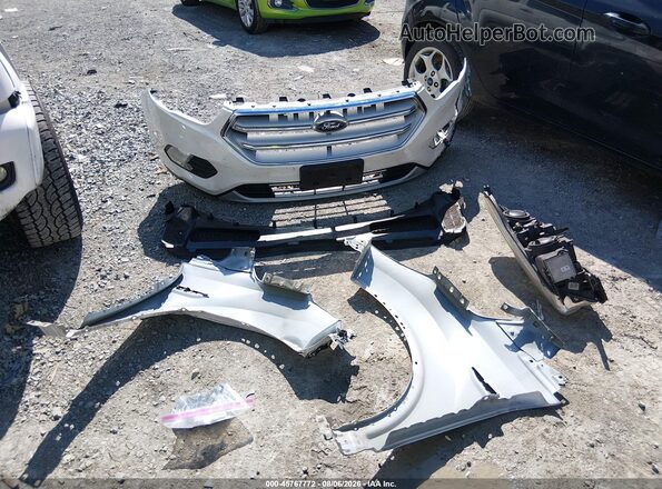 1FMCU9HD6JUB98201 2018 FORD ESCAPE White Instrument cluster view