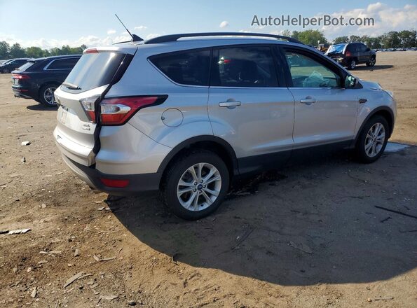 1FMCU9HD6JUC45288 2018 FORD ESCAPE Silver Tył prawy