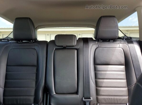 1FMCU9HD7JUC16236 2018 FORD ESCAPE Black Widok tylnych siedzeń
