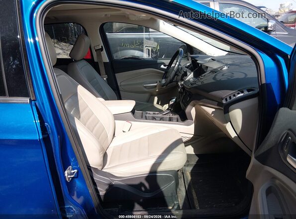 1FMCU9HD8JUD34957 2018 FORD ESCAPE Blue Front interior view