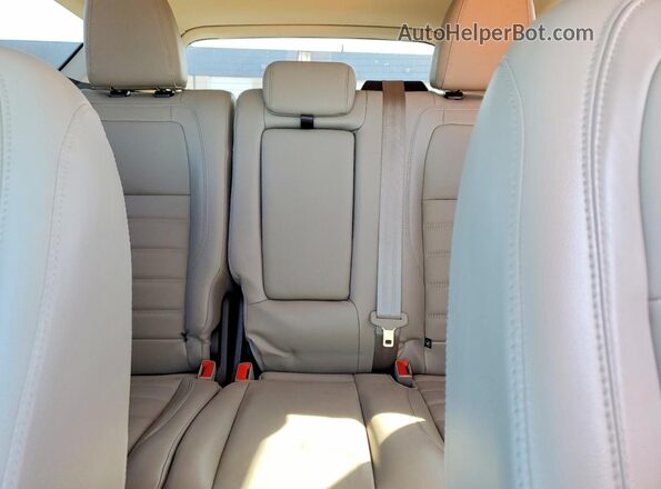 1FMCU9HD9JUB71221 2018 FORD ESCAPE Tan Вид задніх сидінь