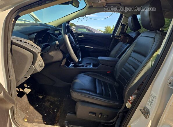 1FMCU9HD9KUC39129 2019 FORD ESCAPE Белый Вид салона спереди