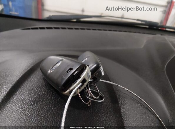 1FMCU9J90HUB22098 2017 FORD ESCAPE Серый Вид панели приборов