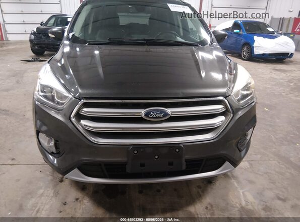 1FMCU9J90HUB22098 2017 FORD ESCAPE Серый Вид щитка приборов