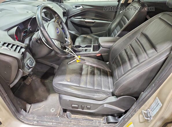 1FMCU9J90HUE10087 2017 FORD ESCAPE Tan Front interior view