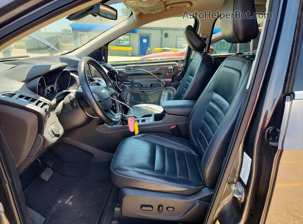 1FMCU9J90KUB11612 2019 FORD ESCAPE Черный Вид салона спереди