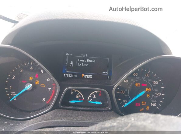 1FMCU9J91HUB84738 2017 FORD ESCAPE Красный Вид задних сидений