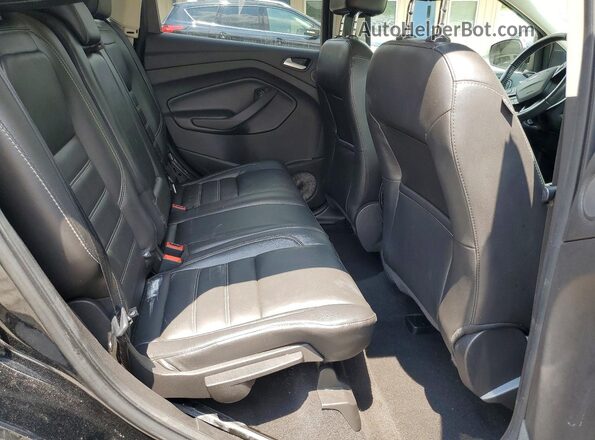 1FMCU9J91HUD37442 2017 FORD ESCAPE Black Вид задньої частини салону